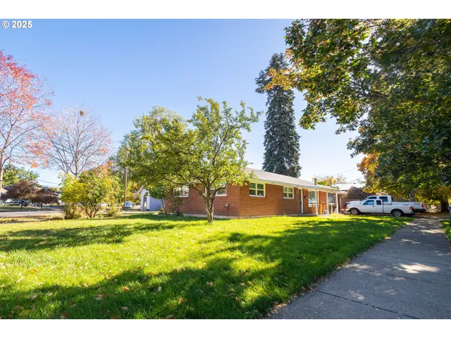 $359,900 | 1009 13th Street, La Grande, OR 97850