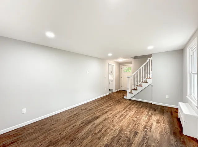 $1,800 | 85 Cold Spring Circle, Naugatuck, CT 06770