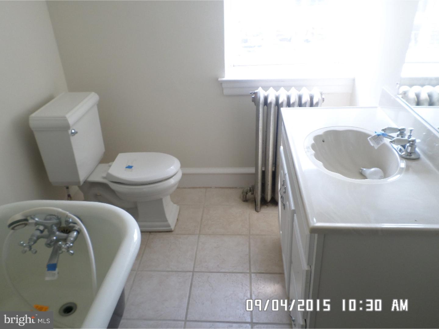 7015 Hilltop Road Upper Darby, PA 19082 - Photo 21 of 25