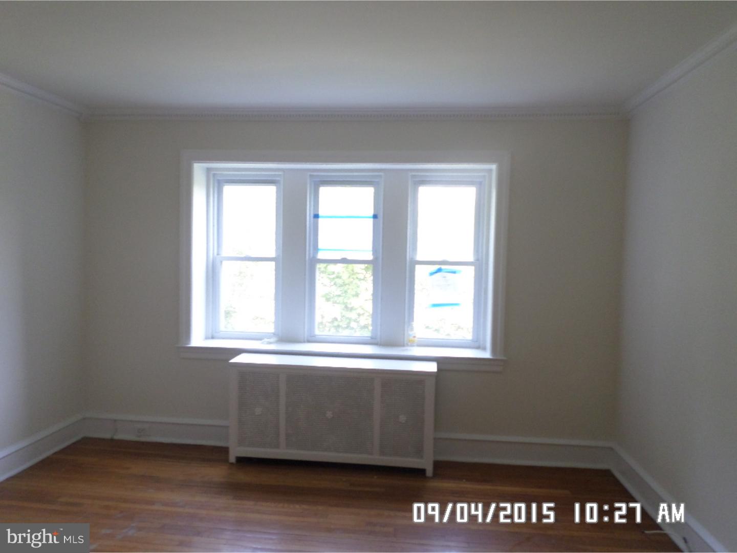 7015 Hilltop Road Upper Darby, PA 19082 - Photo 5 of 25