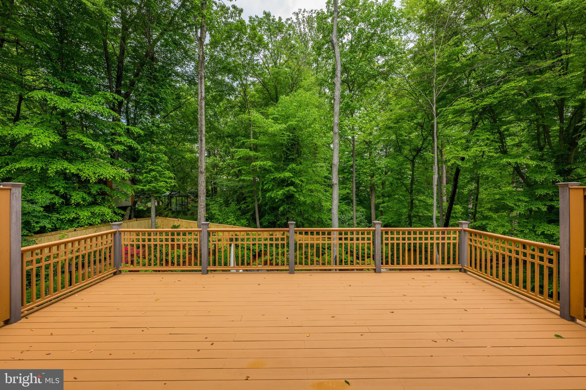 7400 Nevis Road Bethesda, MD 20817 - Photo 32 of 47 a view of a balcony and floor