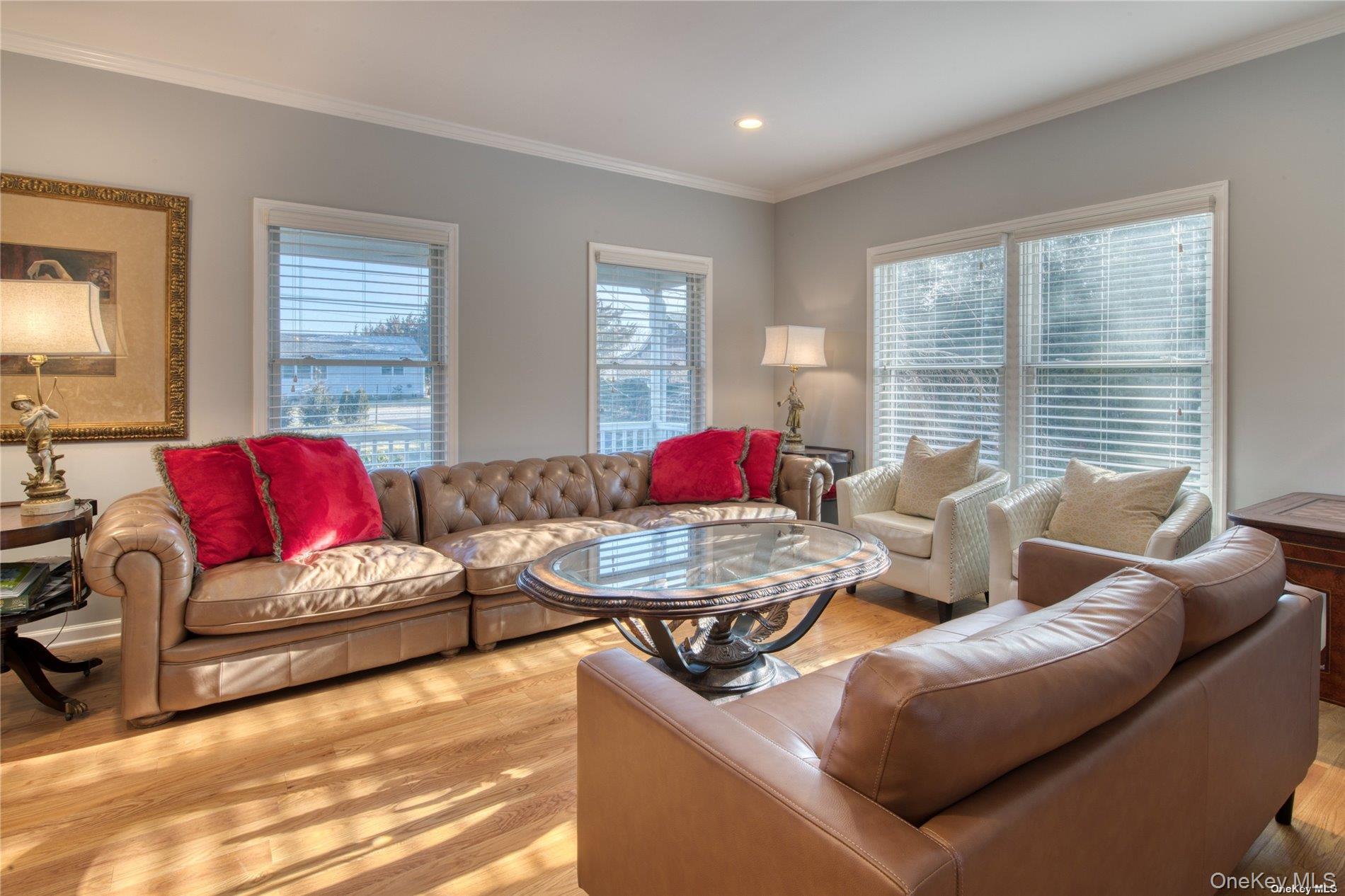 750 Kerwin Boulevard Greenport, NY 11944 - Photo 5 of 21 a living room with furniture and window