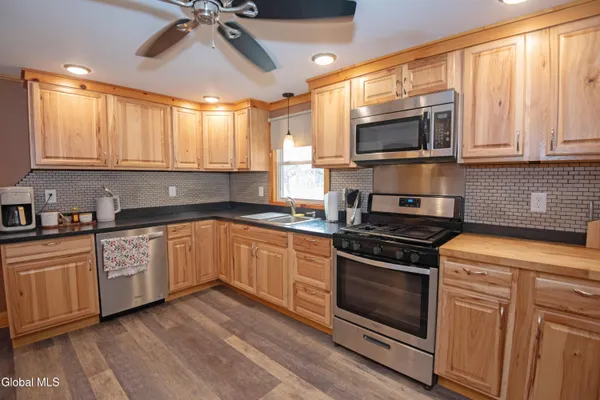 $364,500 | 11 Continental Drive, Schroon Lake, NY 12870