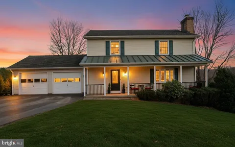 $745,000 | 11946 Ropp Lane, Lovettsville, VA 20180