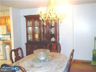 12034 Millbrook Road Philadelphia, PA 19154 - Photo 3 of 6 Dining Room