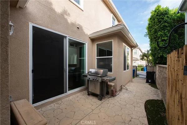 $900,000 | 11468 Autumn Glen Court, Porter Ranch, CA 91326