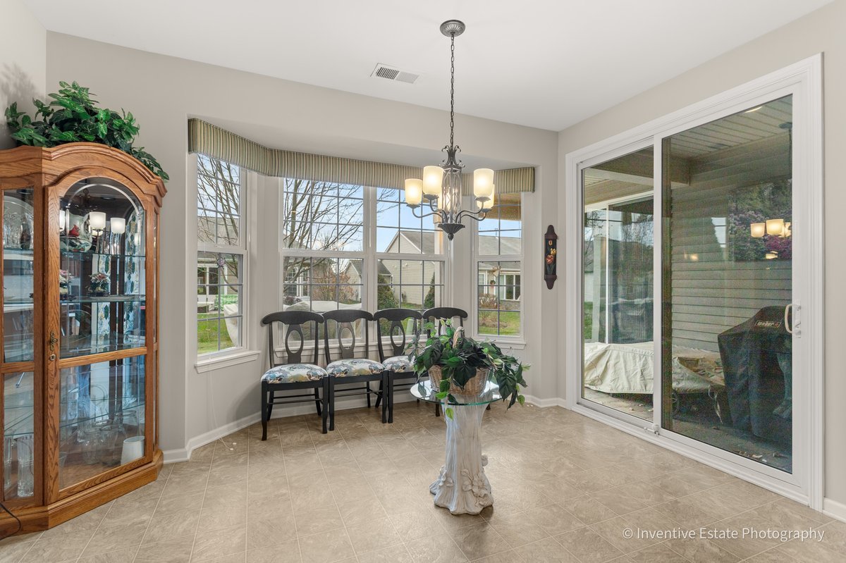 647 Tuscan View Drive Elgin, IL 60124 - Photo 10 of 24