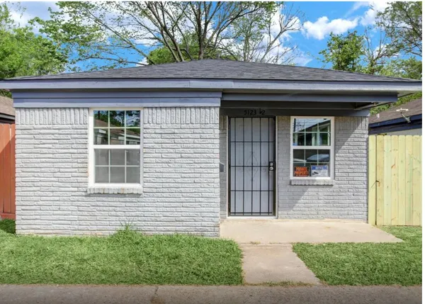 $1,250 | 5123 Peachtree Street, Unit 1/2, Houston, TX 77016
