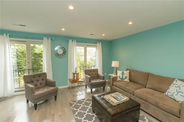 $3,850 | 319 Swans Wharf Row, Newport, RI 02840