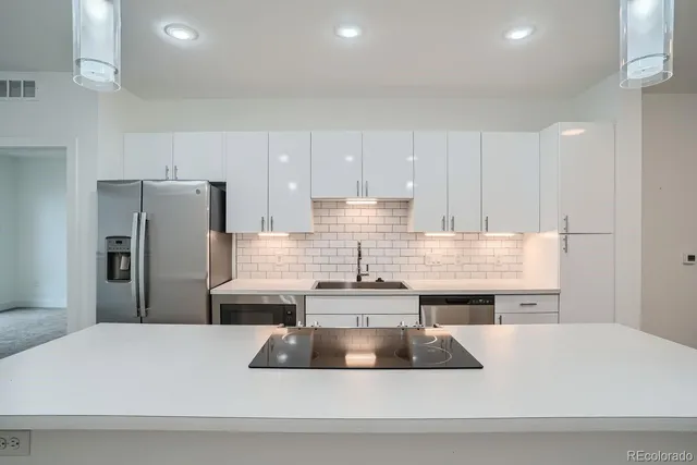 $1,950 | 3500 South Corona Street, Unit 407, Englewood, CO 80113