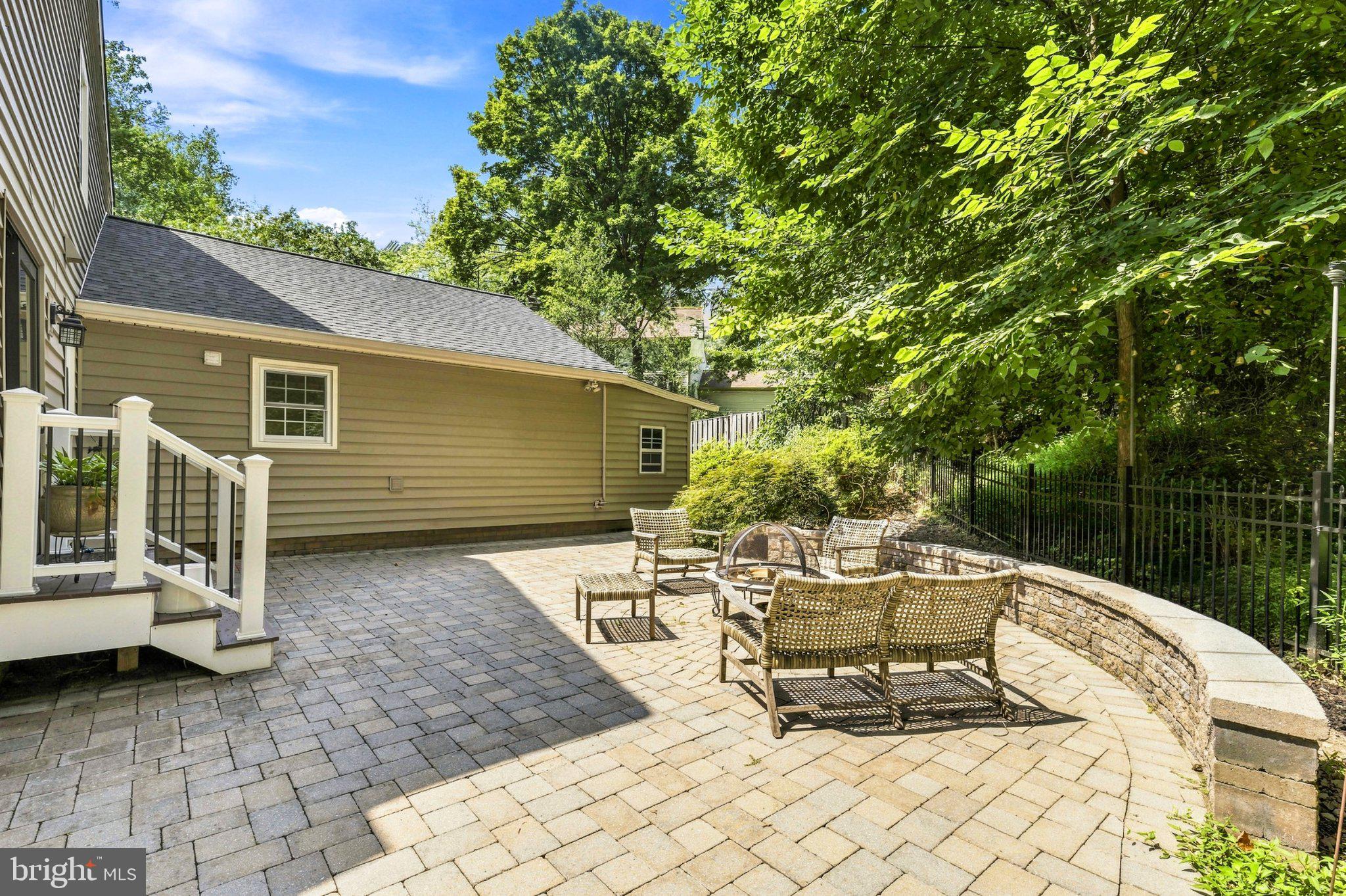 11800 Grey Birch Place Reston, VA 20191 - Photo 33 of 37 Gallery Image 33