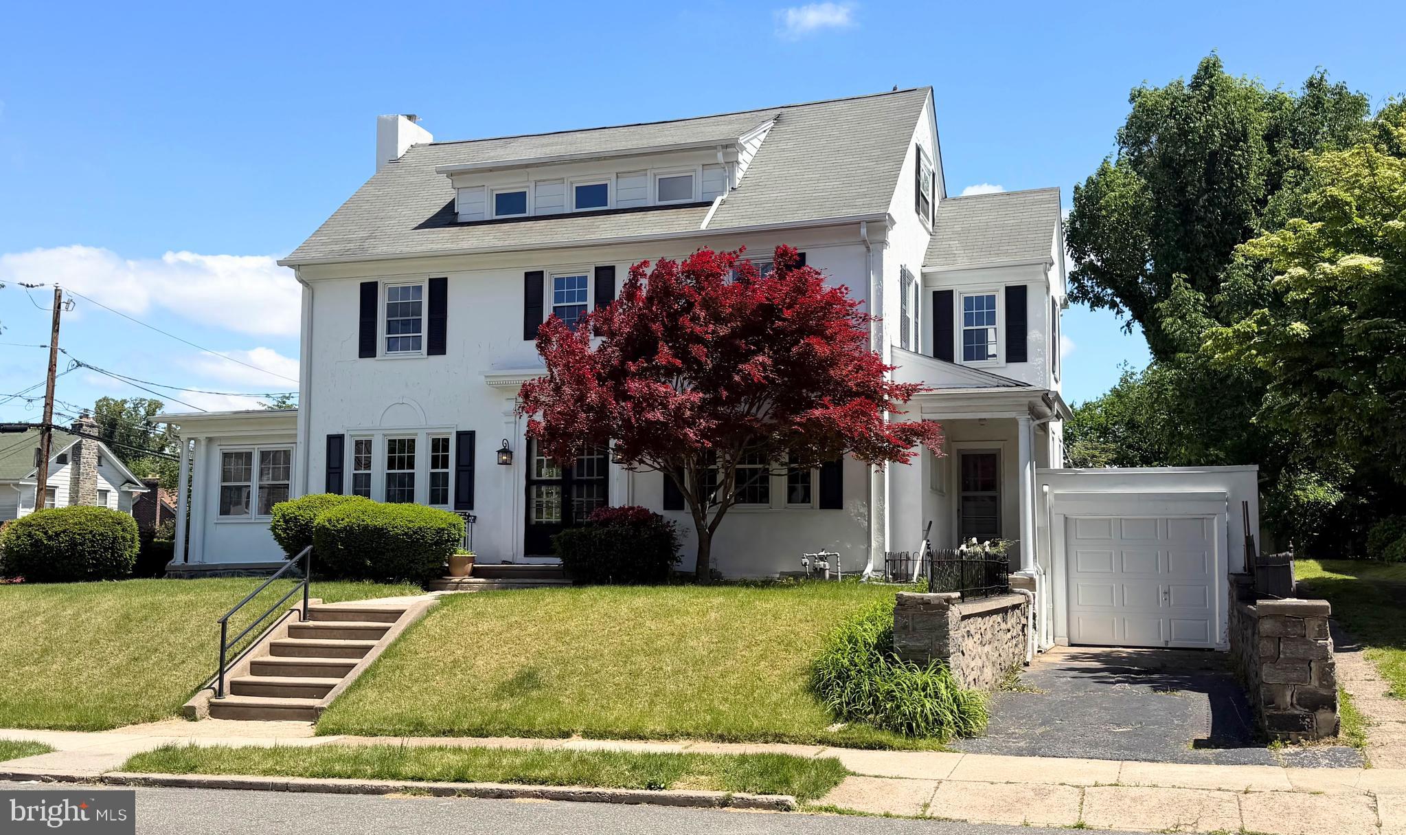 335 Wayne Avenue Lansdowne, PA 19050 - Photo 3 of 24