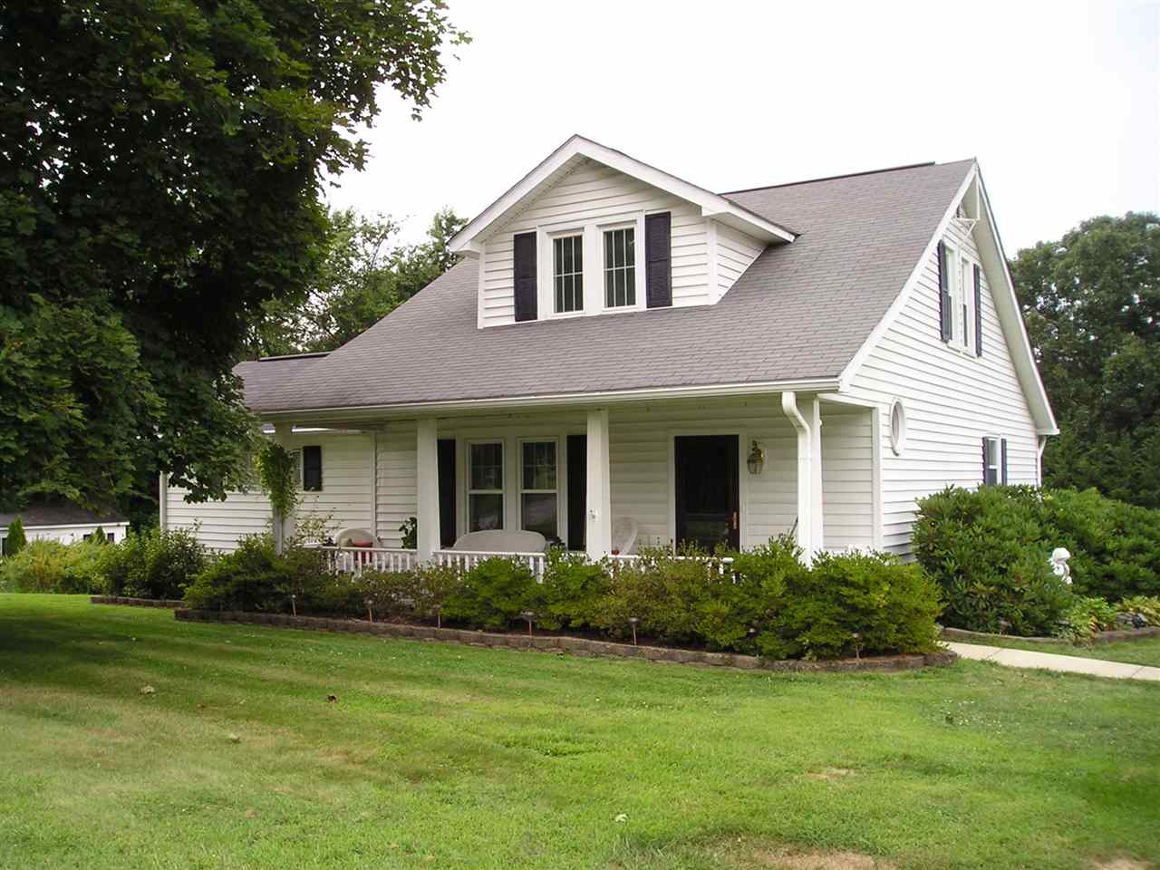 167 Cedar Green Road Staunton, VA 24401 - Photo 1 of 46 a front view of a house with garden