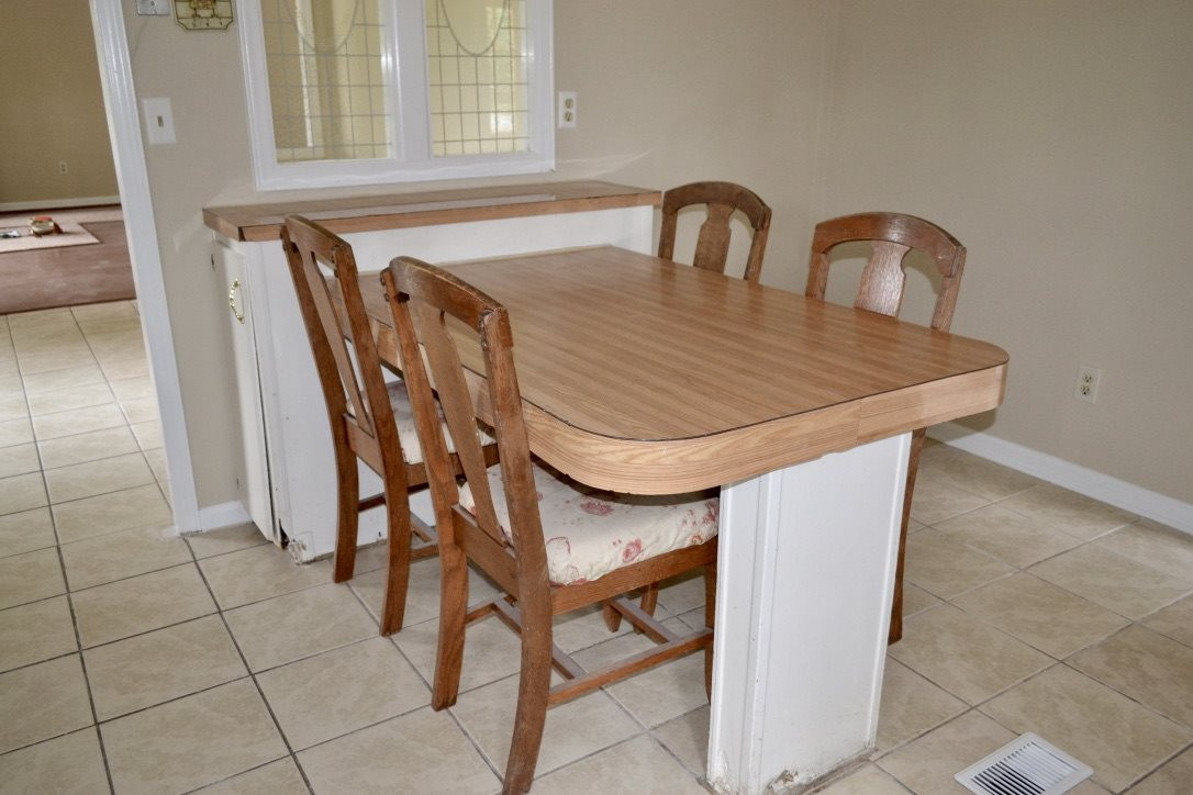8363 Raleigh Road Benson, NC 27504 - Photo 11 of 24 Dining Area