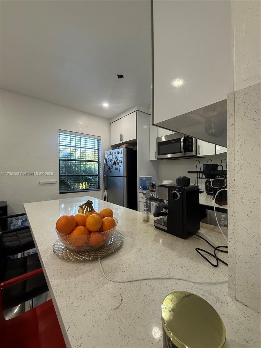 7500 Southwest 39th Street Miami, FL 33155 - Photo 5 of 7 Gallery Image 5