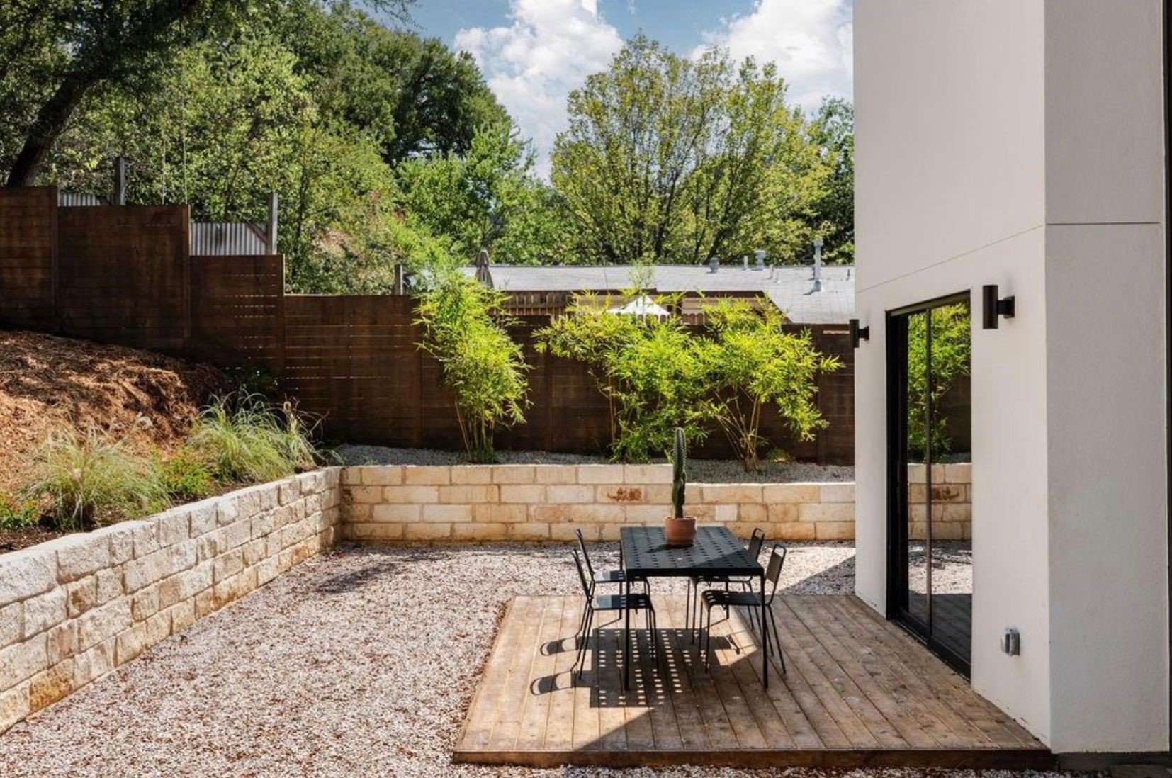 1311 Deloney Street Austin, TX 78721 - Photo 34 of 39