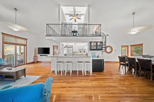 $949,999 | 3900 Northeast Cheri Drive, Jensen Beach, FL 34957