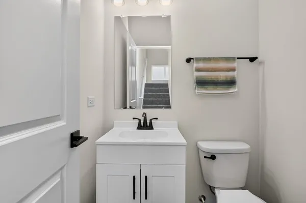 $3,600 | 2213 Venture Drive, Schaumburg, IL 60173