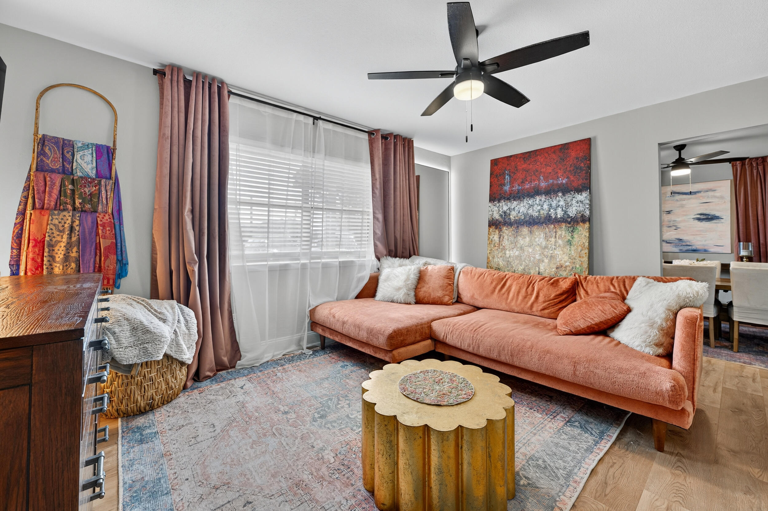 370 Edge Avenue Valparaiso, FL 32580 - Photo 28 of 58 a living room with furniture and a window