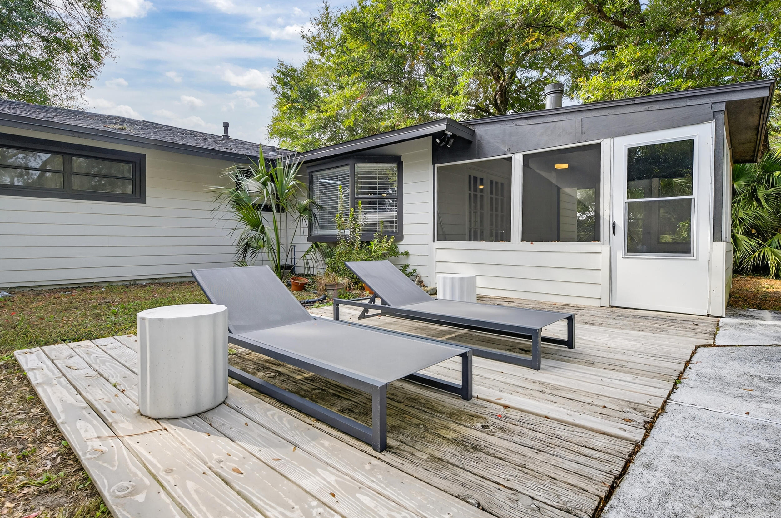 370 Edge Avenue Valparaiso, FL 32580 - Photo 42 of 58 a view of a roof deck with wooden floor and fence