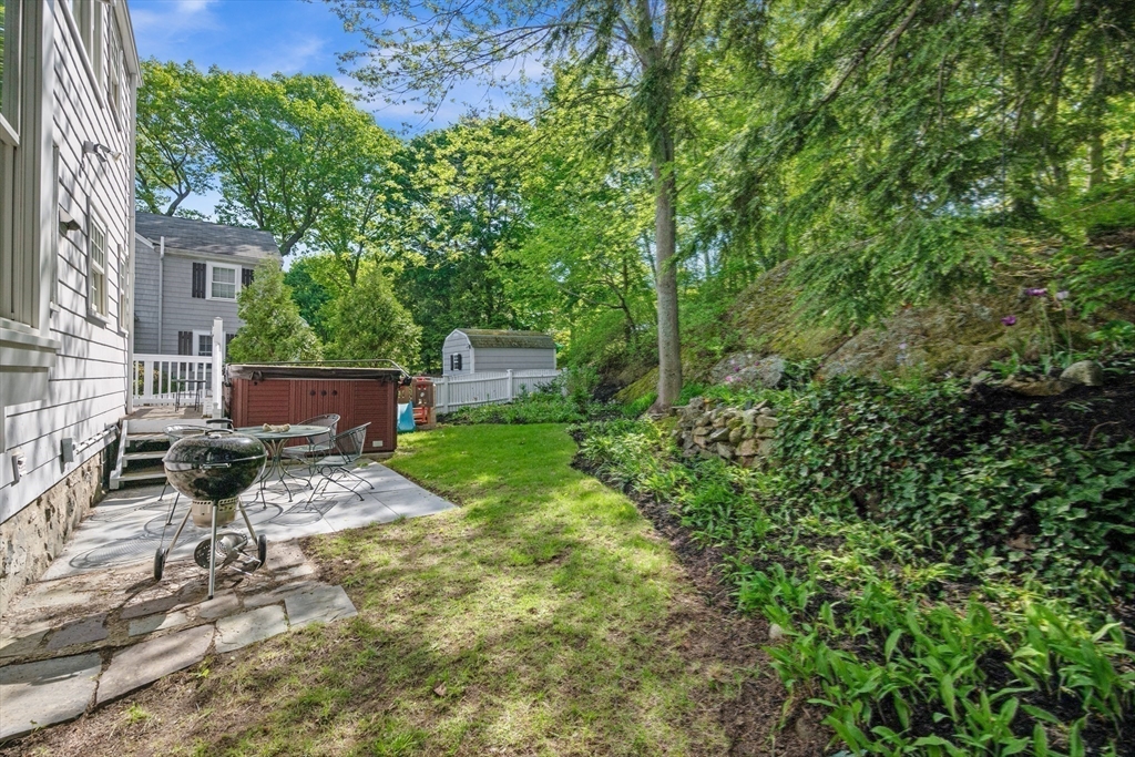 77 Shelton Road Swampscott, MA 01907 - Photo 37 of 40