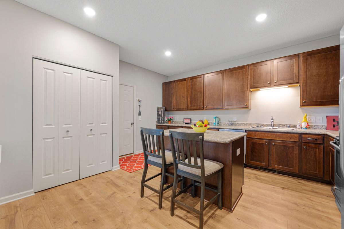 546 Cannon Way Dundas, MN 55019 - Photo 5 of 38