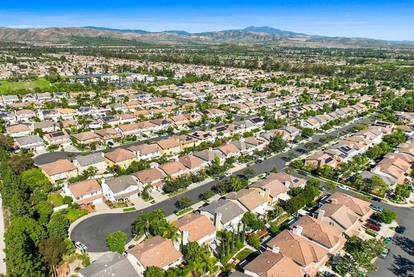 $1,689,900 | 7 Sorenson, Irvine, CA 92602