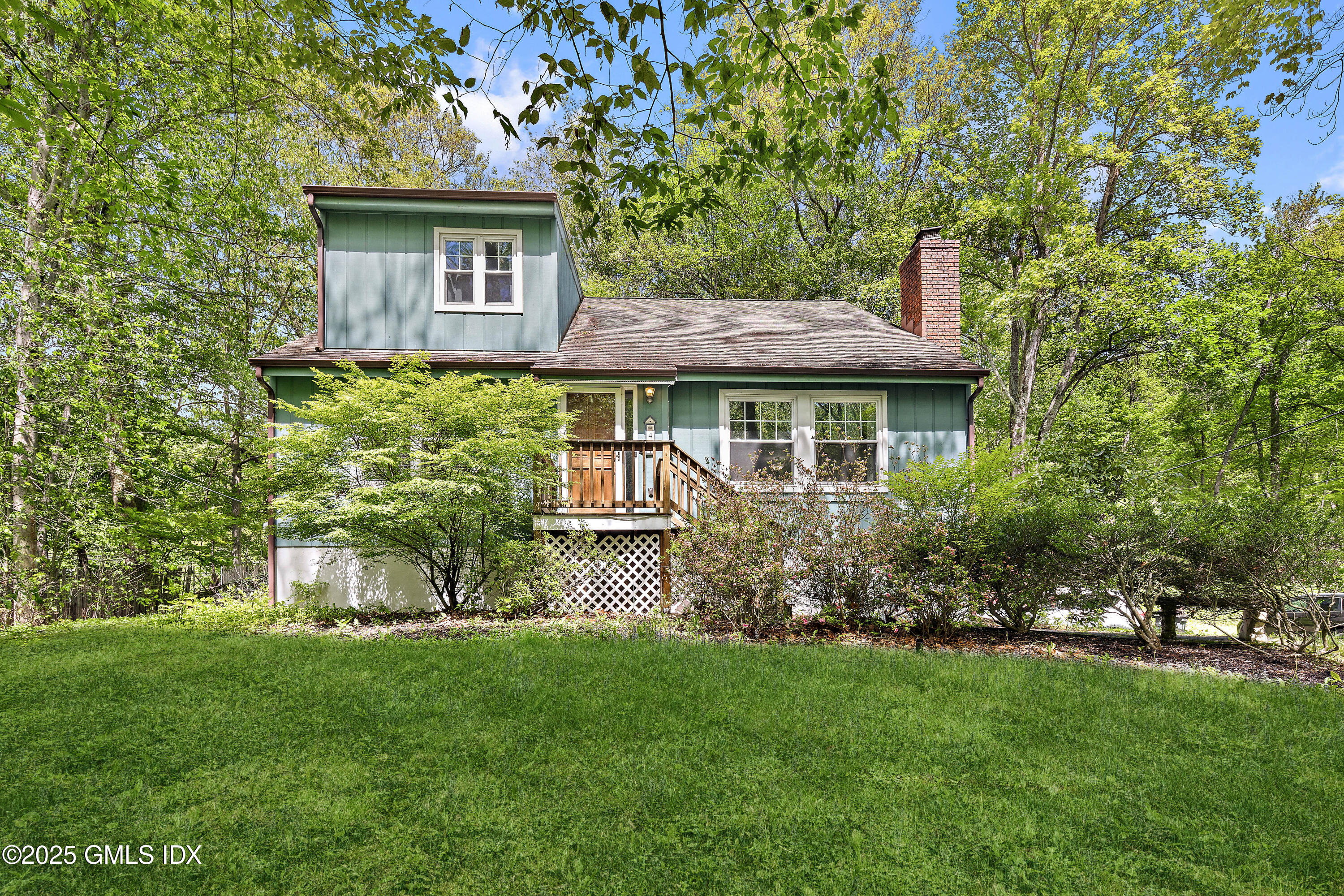 421 Chestnut Hill Road Stamford, CT 06903 - Photo 1 of 32 421 Chestnut Hill Road Stamford Ct-1