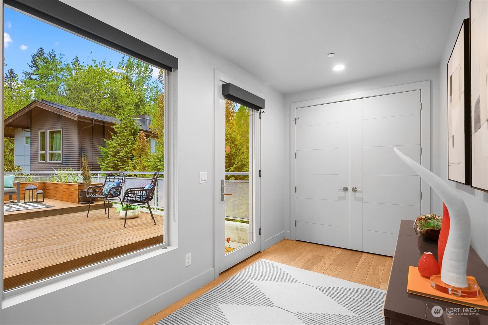 4312 West Cramer Street Seattle, WA 98199 - Photo 3 of 40 a view of a living room and a window