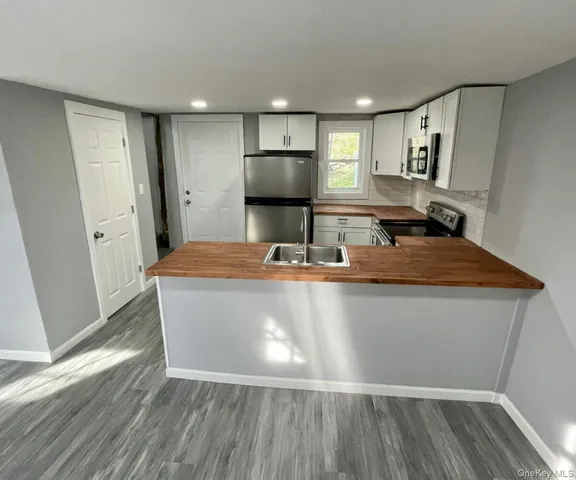 $1,800 | 30 South Center Street, Millerton, NY 12546