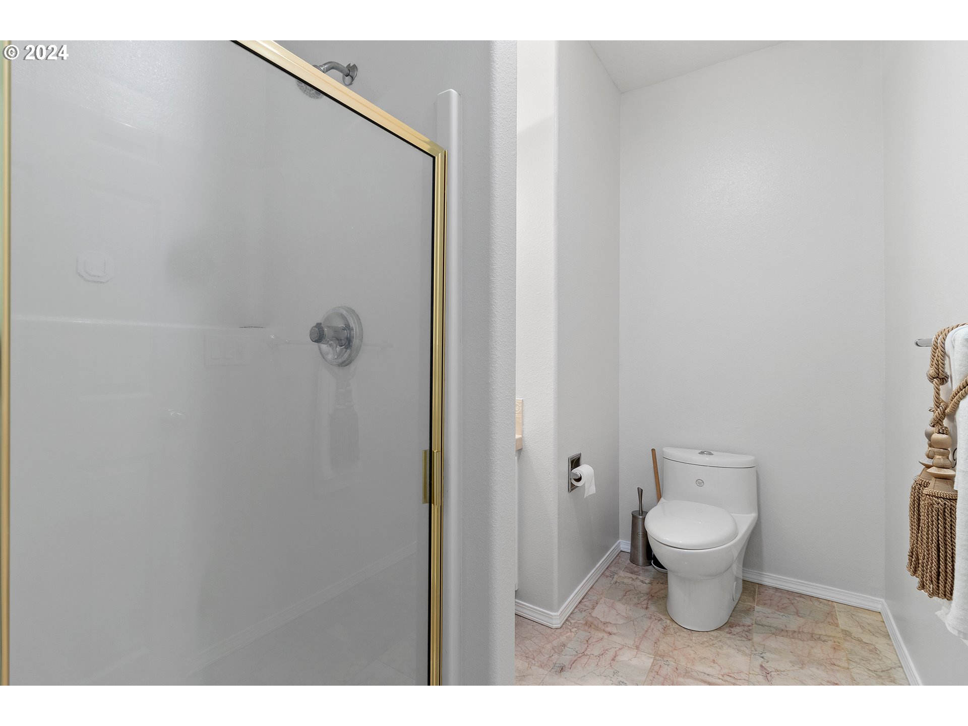 12175 Southwest Sheldrake Way Beaverton, OR 97007 - Photo 21 of 47 Bathroom