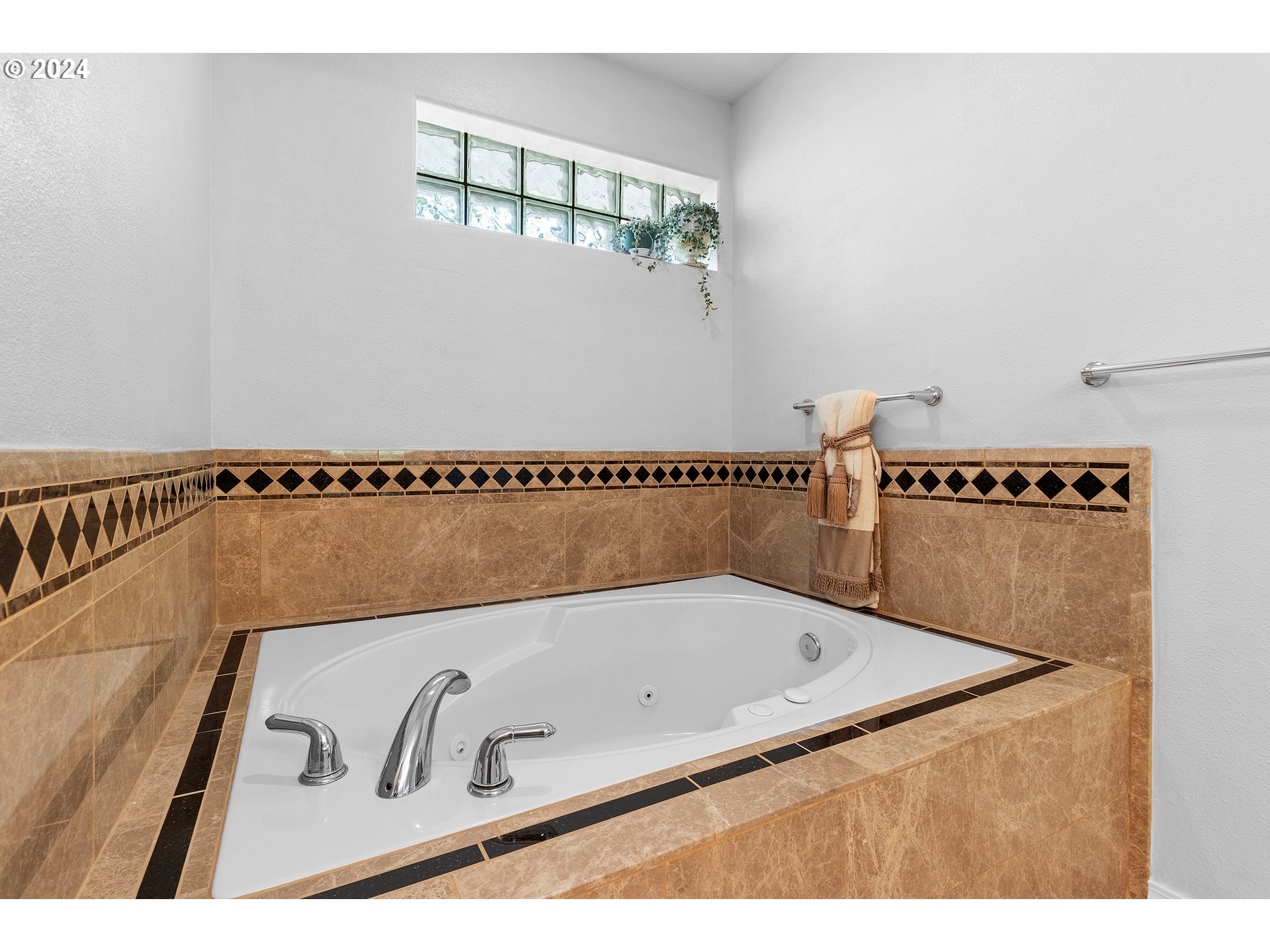 12175 Southwest Sheldrake Way Beaverton, OR 97007 - Photo 40 of 47 Bathroom