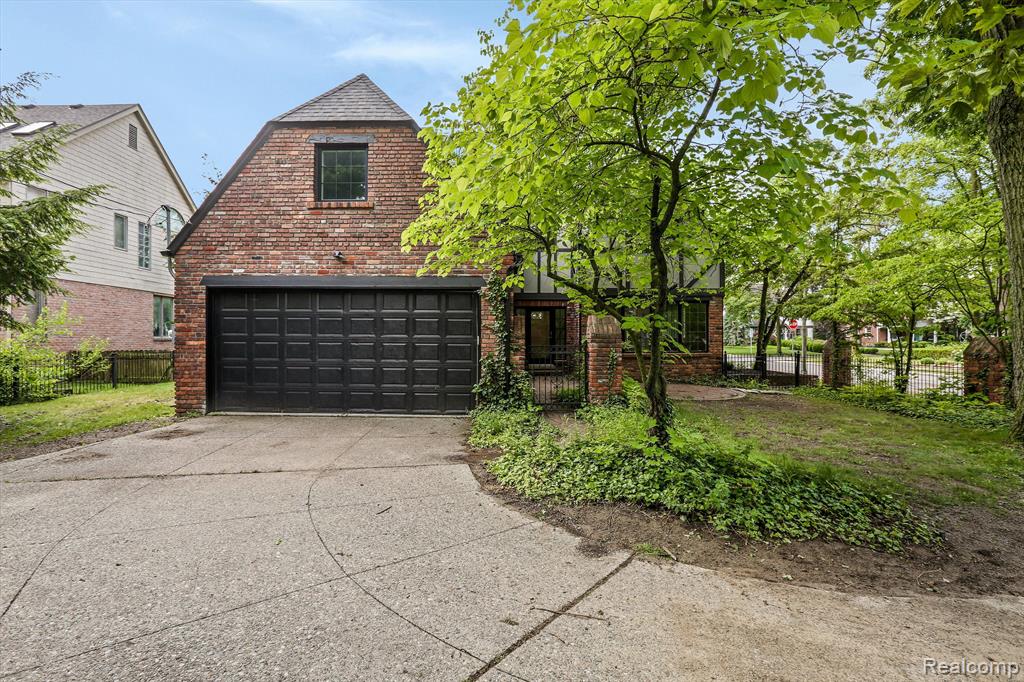 815 Rivenoak Street Birmingham, MI 48009 - Photo 50 of 57