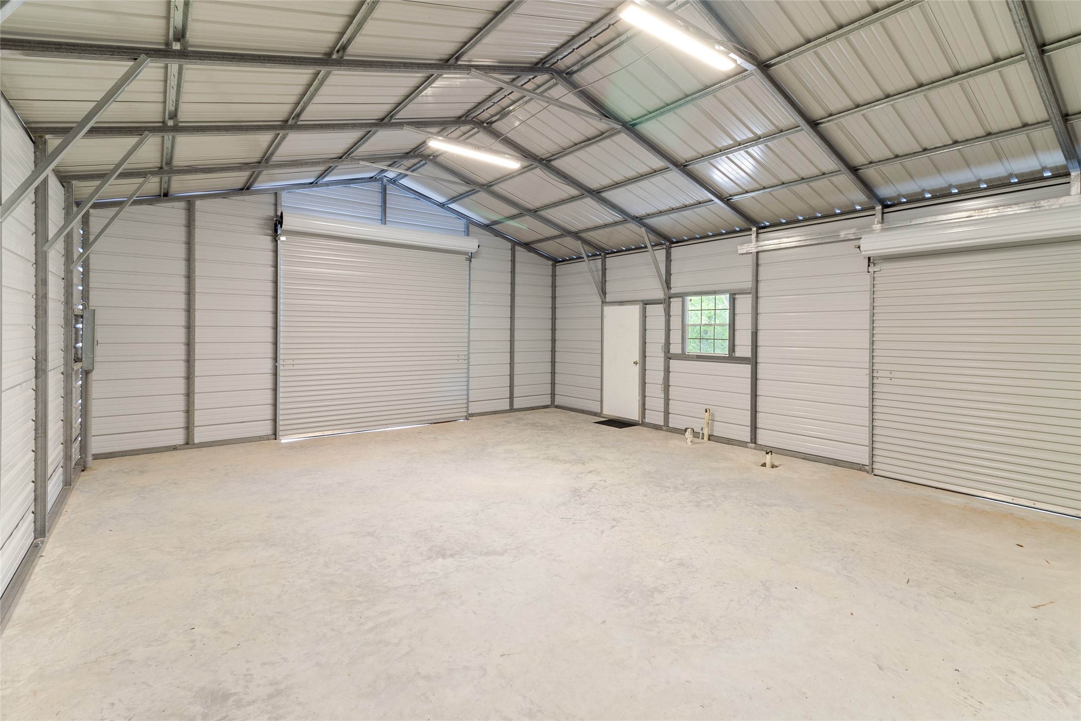 6326 Cuarto Street Brazoria, TX 77422 - Photo 6 of 11 a view of empty room