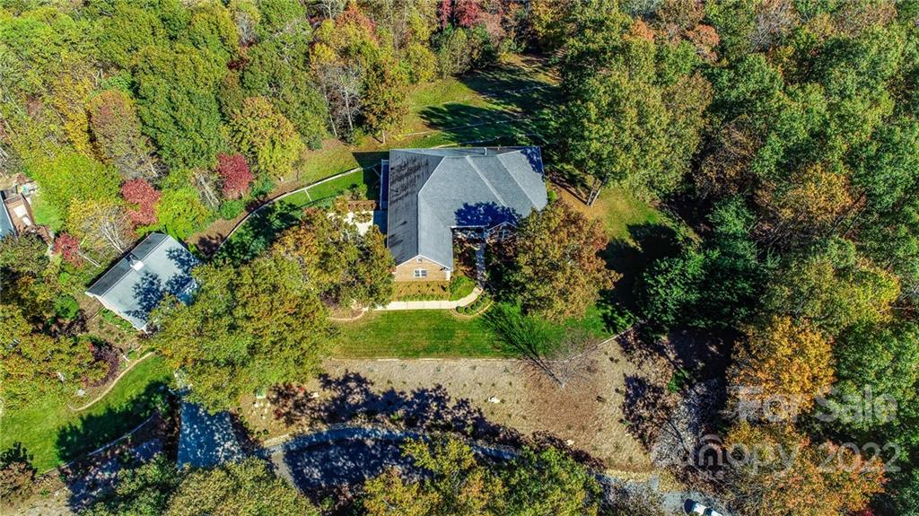 462 Marterdan Ridge Marion, NC 28752 - Photo 3 of 48 Gallery Image 3