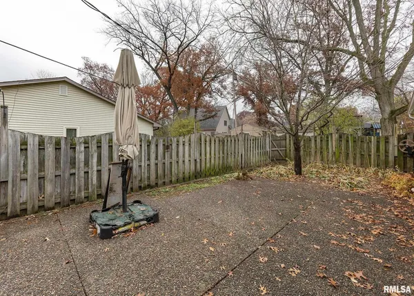 $250,000 | 3907 44th Street, Rock Island, IL 61201