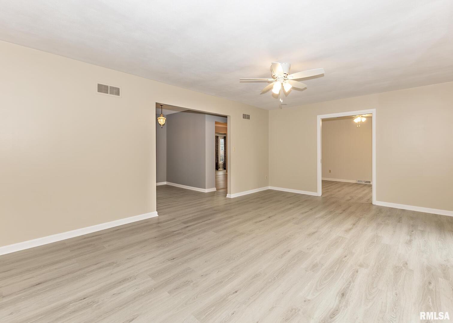 3907 44th Street Rock Island, IL 61201 - Photo 5 of 23