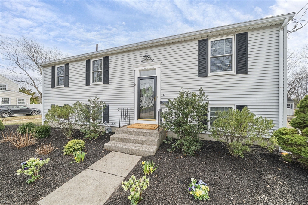 30 Donna Road Weymouth, MA 02190 - Photo 39 of 42