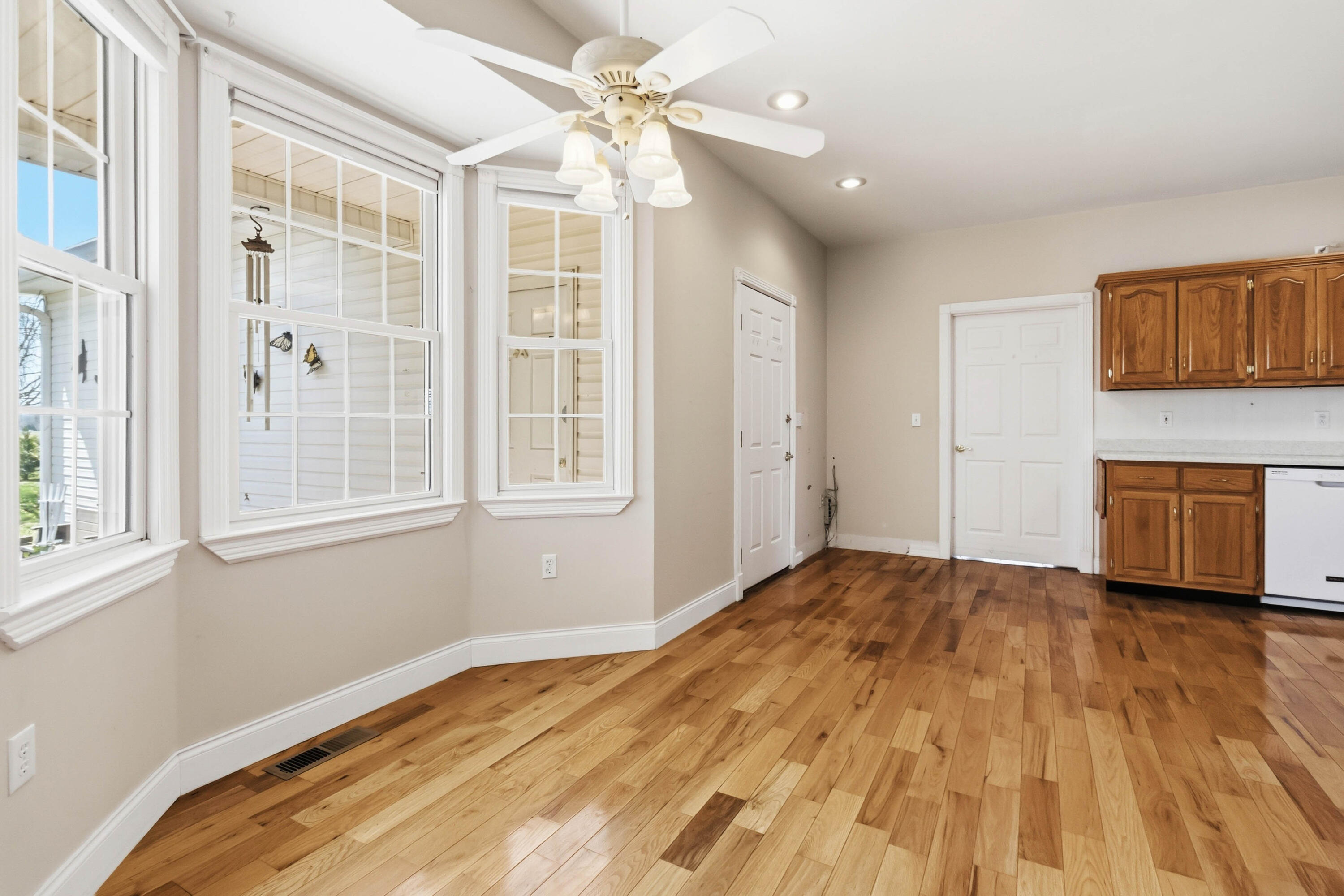 785 Frazer Road Monticello, KY 42633 - Photo 44 of 67 015