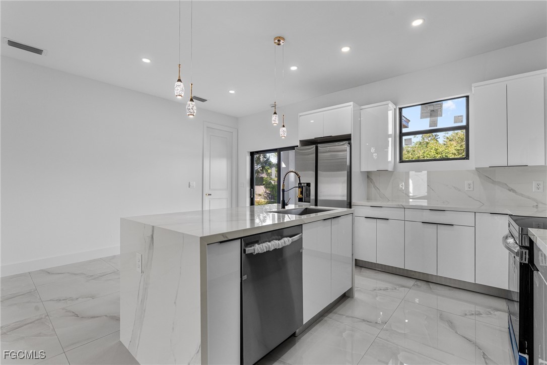 3408 20th Street Southwest Lehigh Acres, FL 33976 - Photo 11 of 28