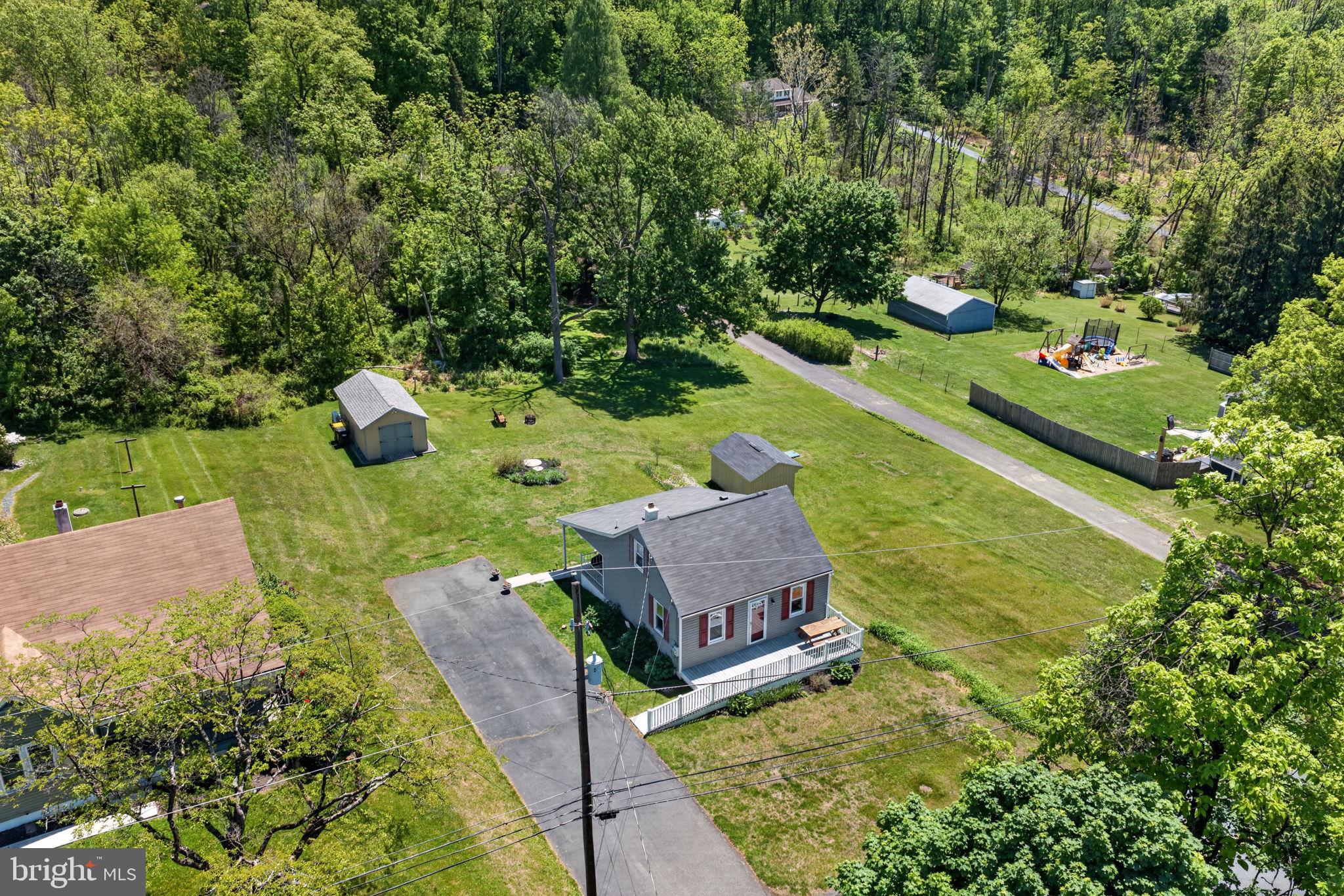 905 Englesville Hill Road Boyertown, PA 19512 - Photo 19 of 35