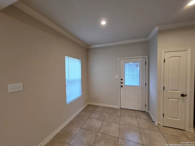 $1,295 | 6018 Jax Way, Unit 101, San Antonio, TX 78244