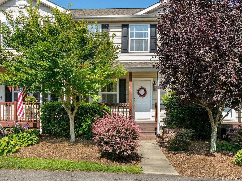 205 Pembrook Road Swannanoa, NC 28778 - Photo 1 of 34 Gallery Image 1