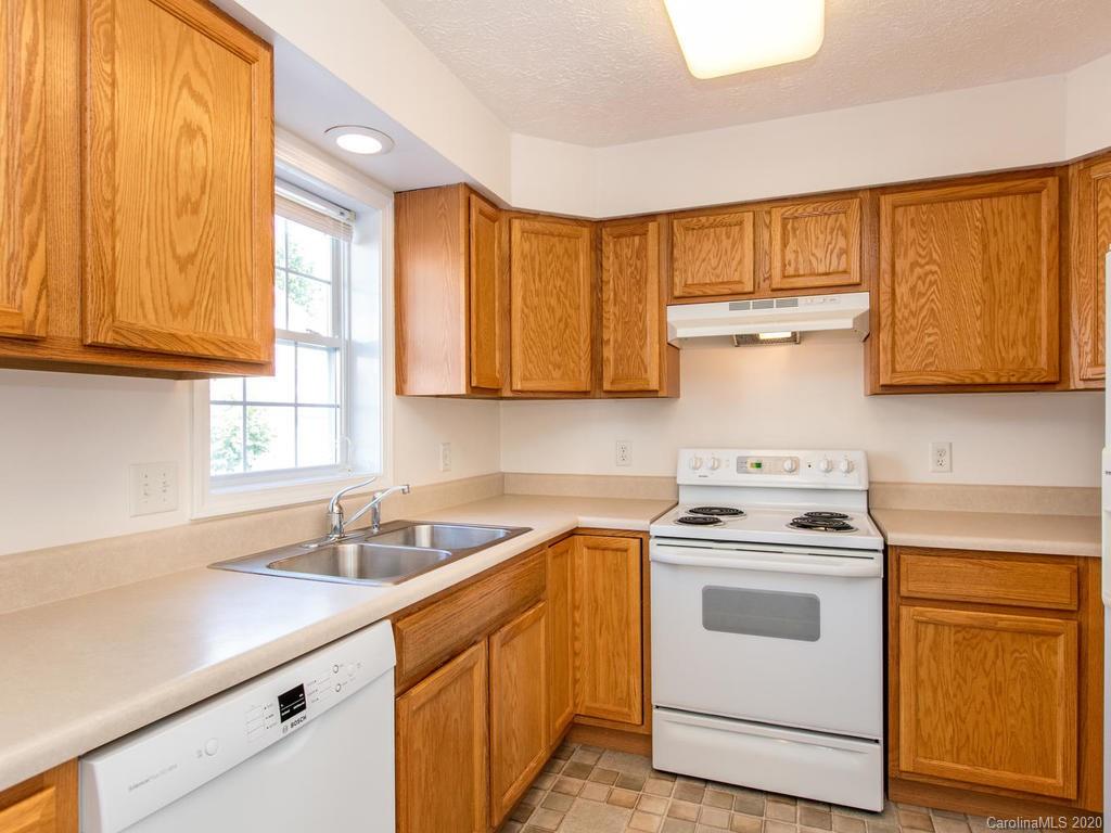 205 Pembrook Road Swannanoa, NC 28778 - Photo 13 of 34 Gallery Image 13