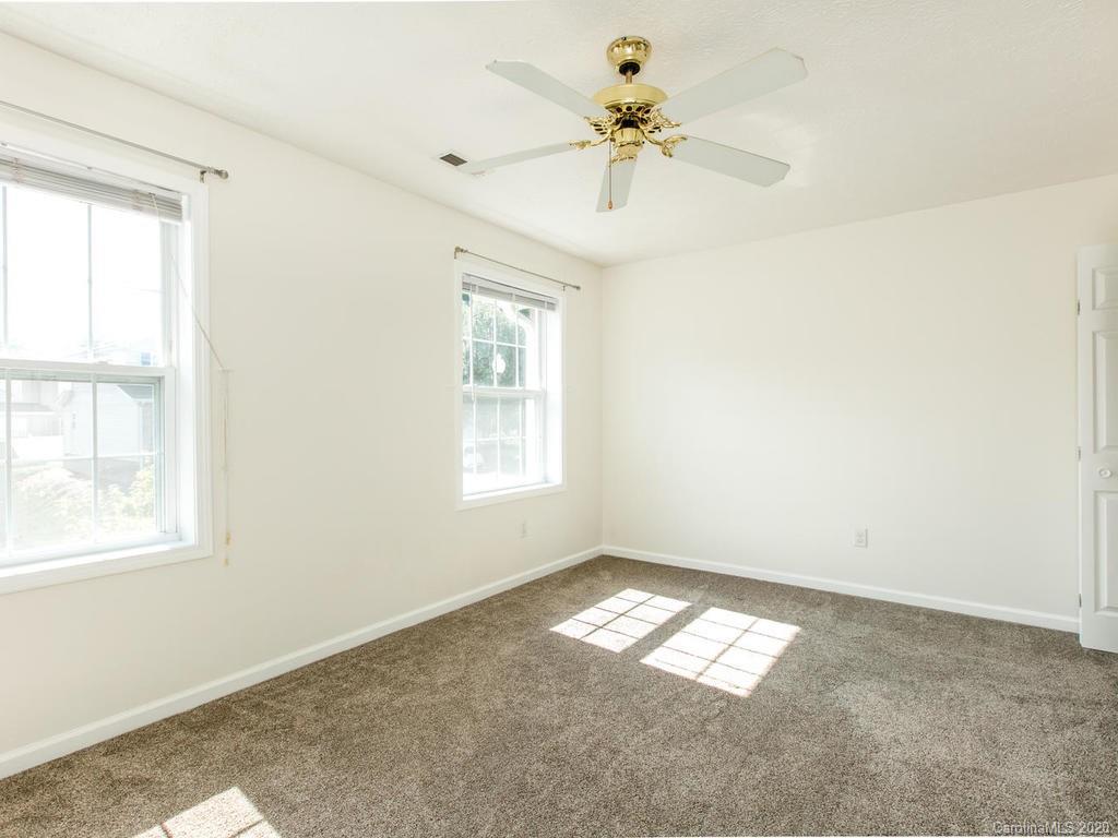 205 Pembrook Road Swannanoa, NC 28778 - Photo 16 of 34 Gallery Image 16