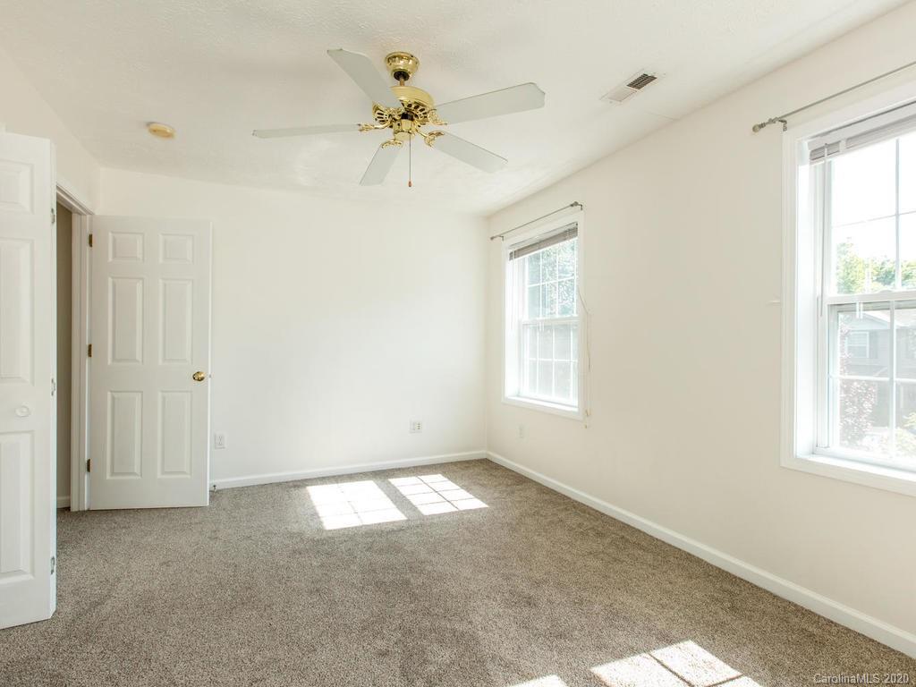 205 Pembrook Road Swannanoa, NC 28778 - Photo 18 of 34 Gallery Image 18