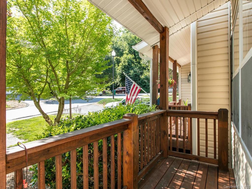 205 Pembrook Road Swannanoa, NC 28778 - Photo 4 of 34 Gallery Image 4
