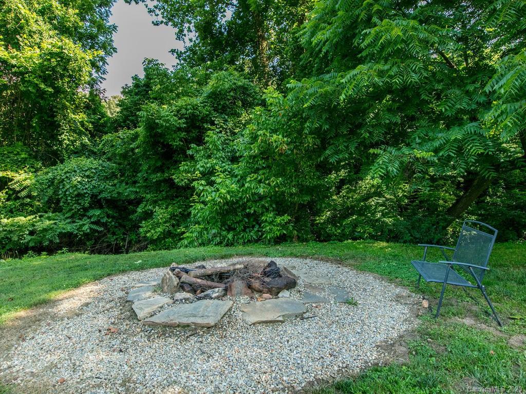 205 Pembrook Road Swannanoa, NC 28778 - Photo 32 of 34 Gallery Image 32