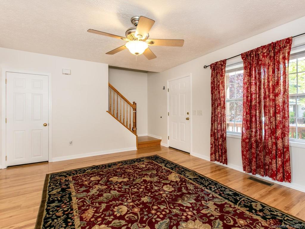 205 Pembrook Road Swannanoa, NC 28778 - Photo 8 of 34 Gallery Image 8