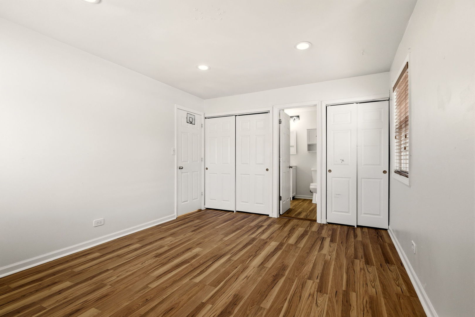 1432 Mitchell Trail Elk Grove Village, IL 60007 - Photo 18 of 34